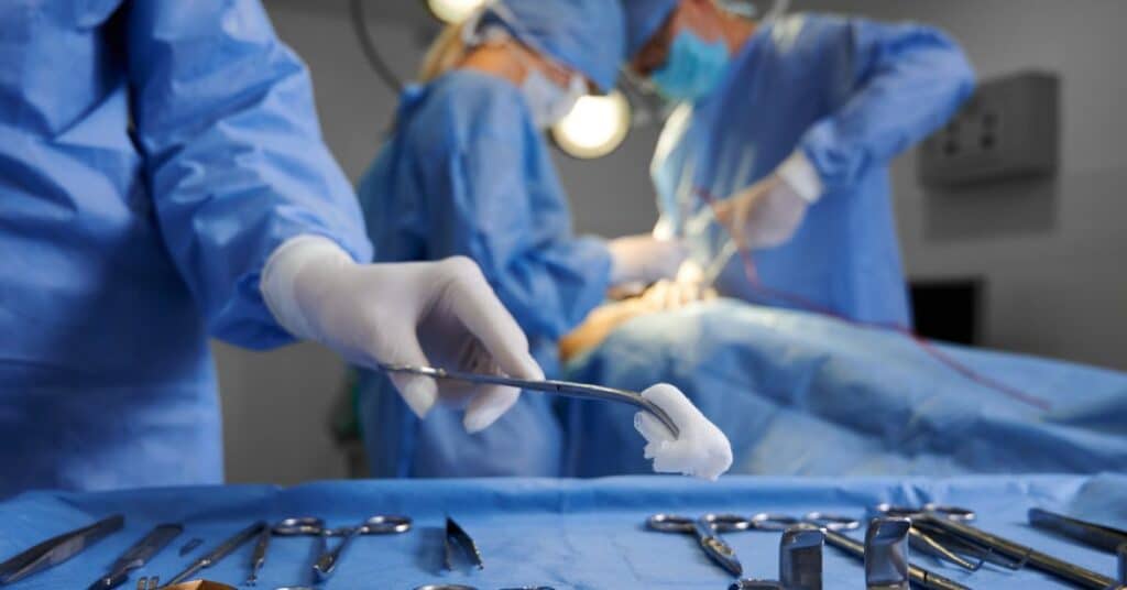 צריכים לבצע ניתוח כירורגי הגעתם למקום הנכון