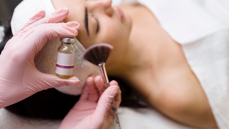 רטינול לפנים